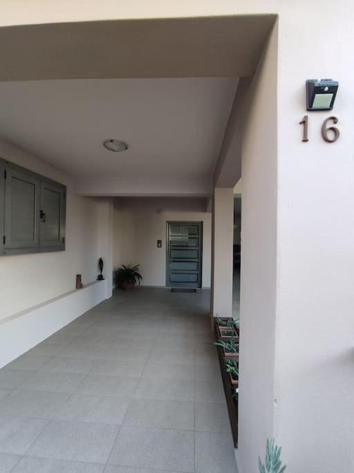 Nea Alikarnassos Modern Apartment Near Airport, Port & Beach מראה חיצוני תמונה